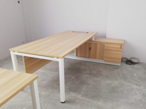 SWE2162E-2.16M Modern Simple U Metal Leg Director Table Set