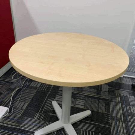 Discussion Table - DIS-QR90