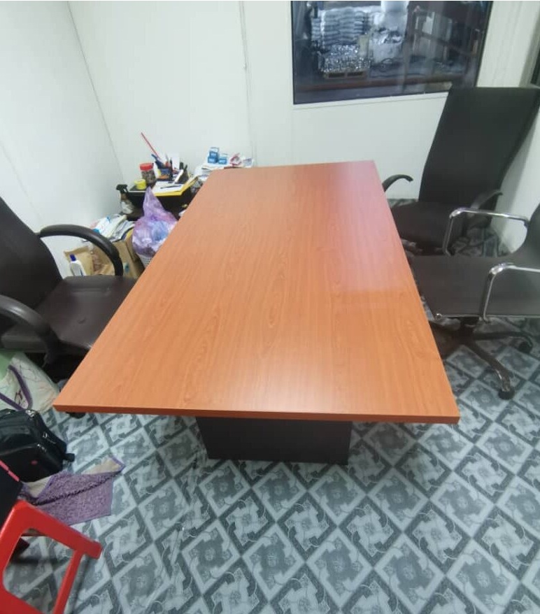 GV 18 GV 24 RECTANGULAR CONFERENCE TABLE