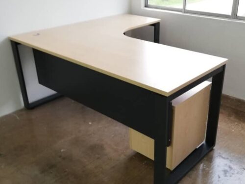L Shape Office Table With O Metal Leg OFD SQML 552 / SQML 652 / SQML 1515 / SQML 1815